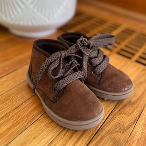 Simple Joys by Carter's Toddlers' Noah Chukka Boot Size 6